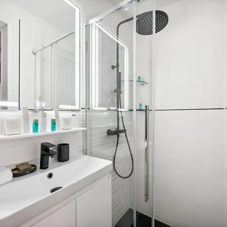 Sejours Parisiens / Le Royal / 4* Apartmán Paříž