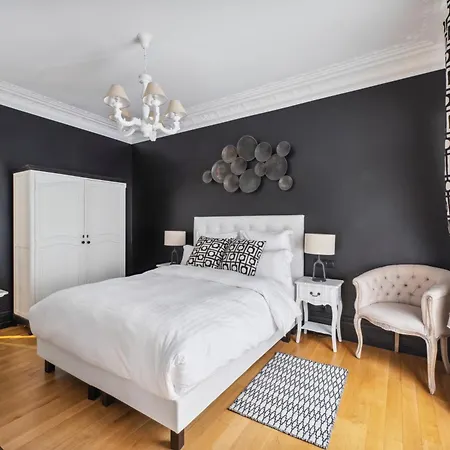Sejours Parisiens / Le Royal / 4* * Paříž