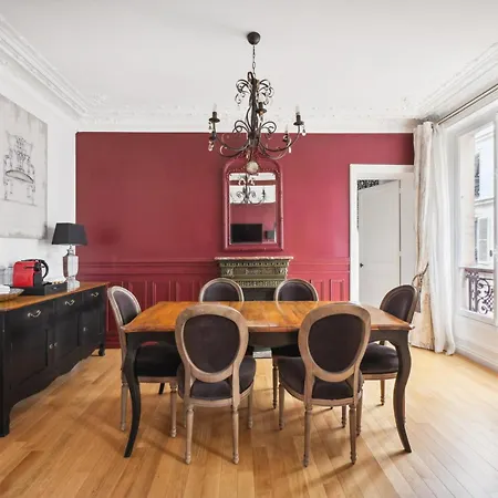 Apartment Sejours Parisiens / Le Royal / 4*